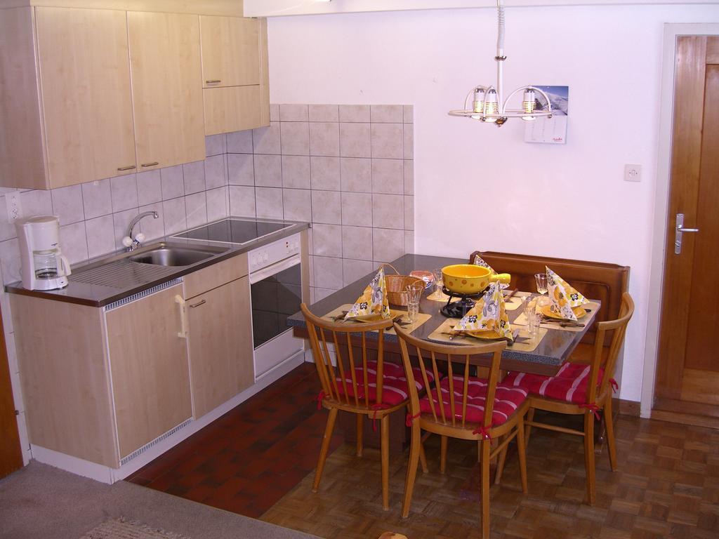 Ferienwohnung Tschudiboden Flumserberg Pokoj fotografie